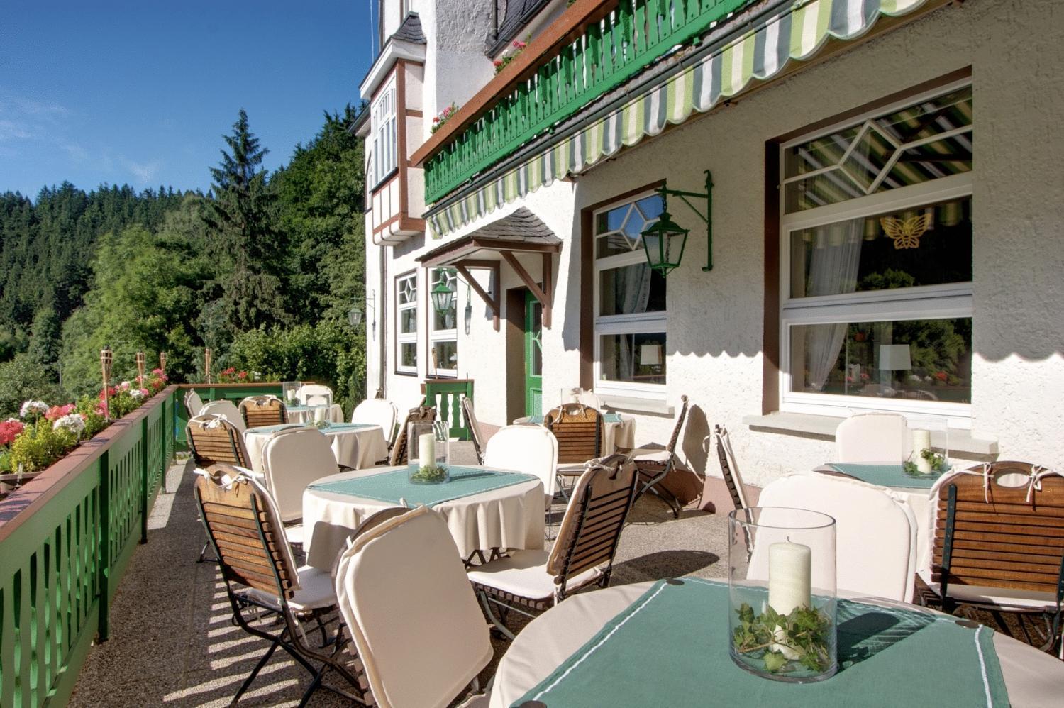 Flair-Hotel Waldfrieden Schwarzatal Bagian luar foto