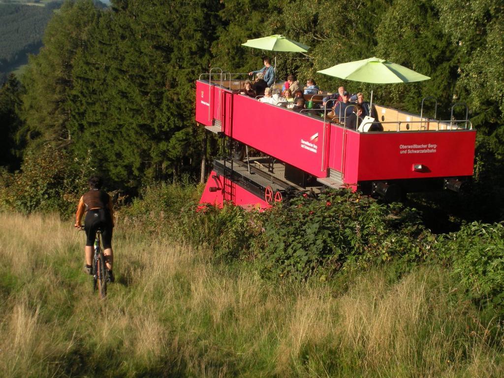 Flair-Hotel Waldfrieden Schwarzatal Bagian luar foto