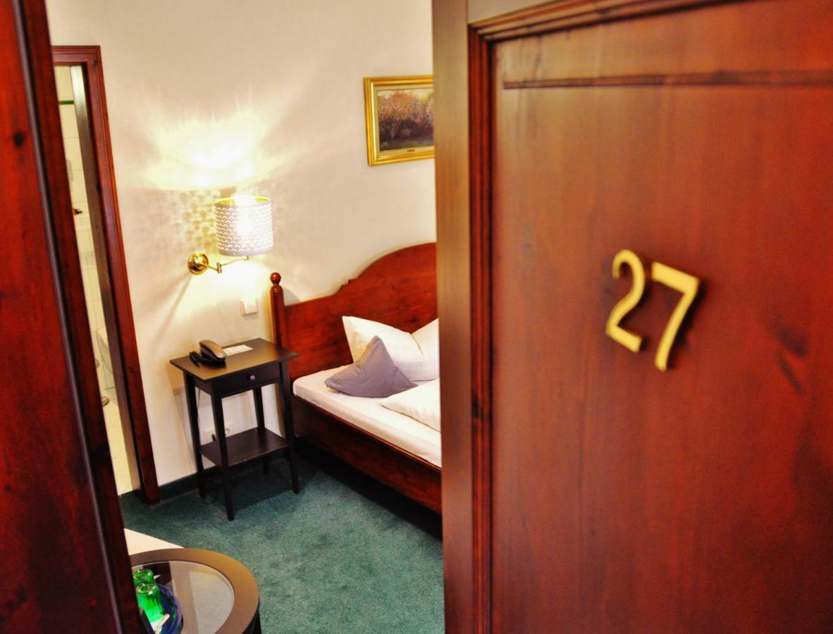 Flair-Hotel Waldfrieden Schwarzatal Bagian luar foto
